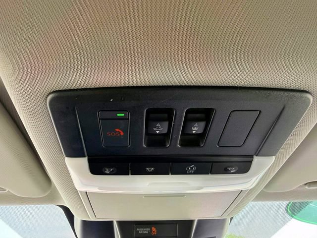 Used 2023 Nissan Rogue SL AWD/4WD image 30