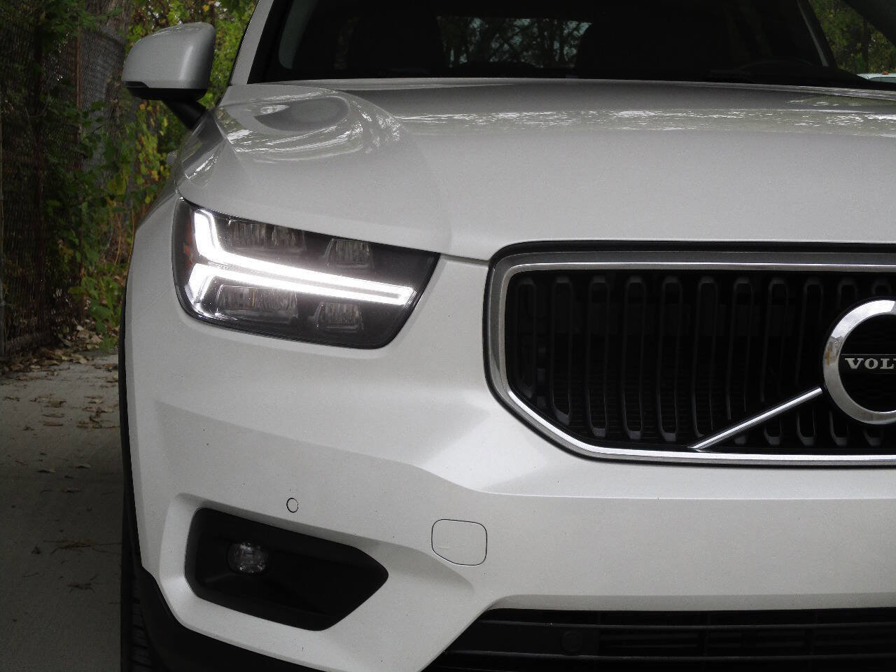 Used 2022 Volvo XC40 T5 Momentum image 59