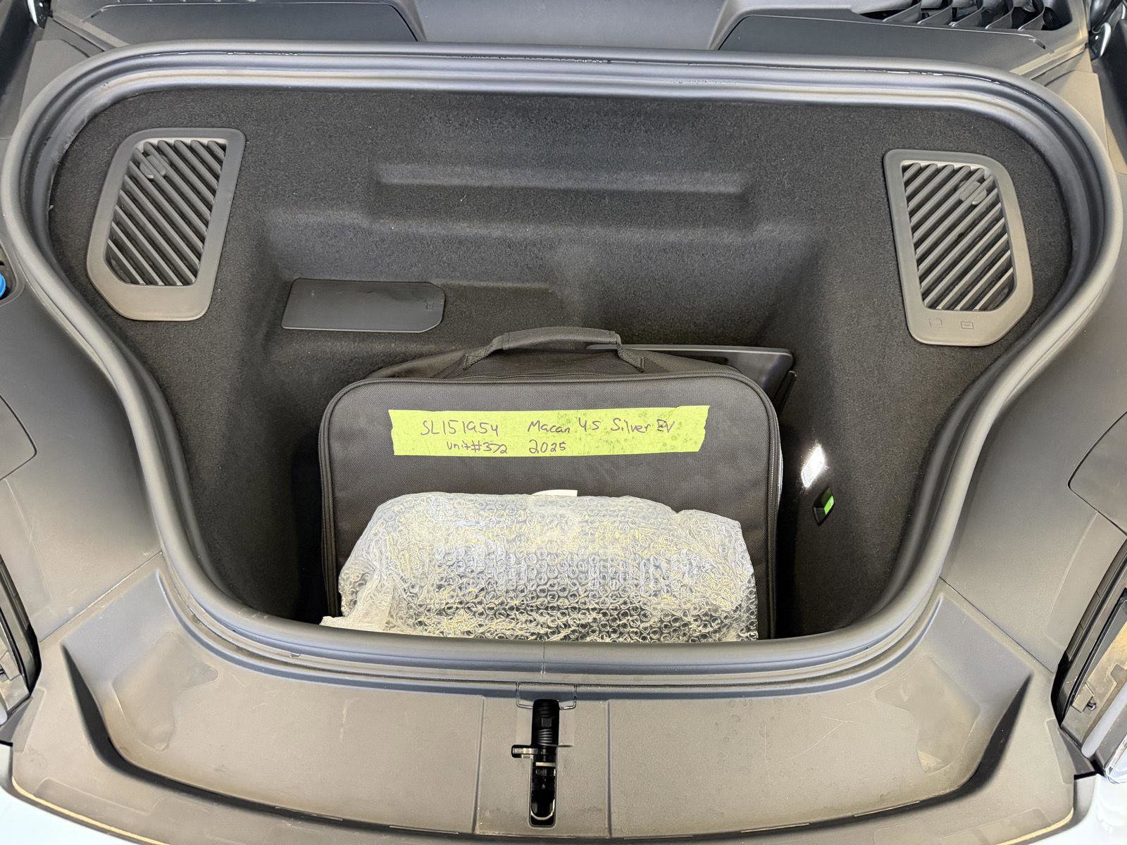 Certified 2025 Porsche Macan 4S Electric image 27