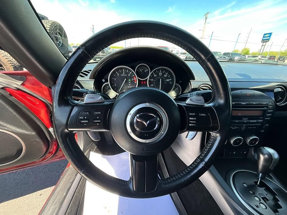 Used 2013 MAZDA MX-5 Miata Grand Touring RWD image 29
