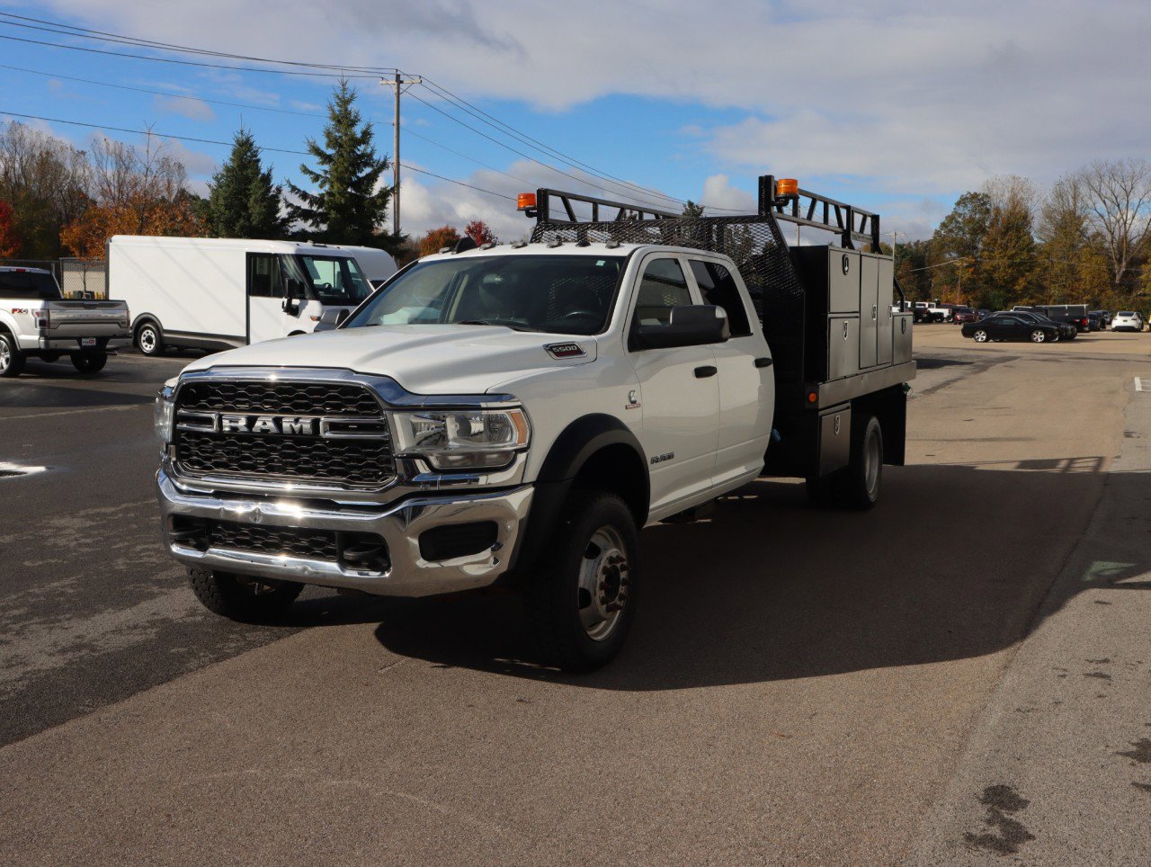 Used 2019 RAM 5500 Tradesman w/ Ambulance Prep Group AWD/4WD image 4