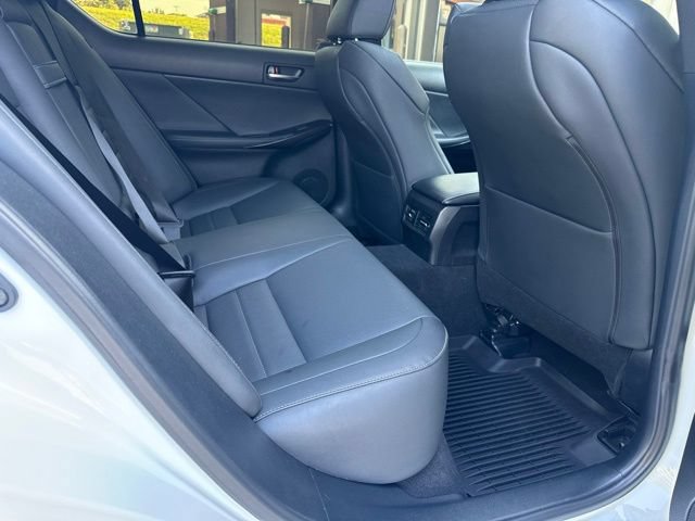 Used 2021 Lexus IS 350 F Sport RWD image 13
