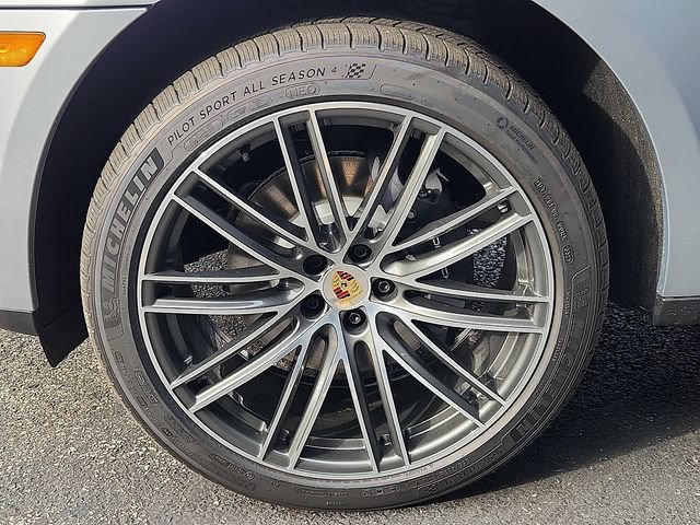 New 2026 Porsche Macan AWD/4WD image 11
