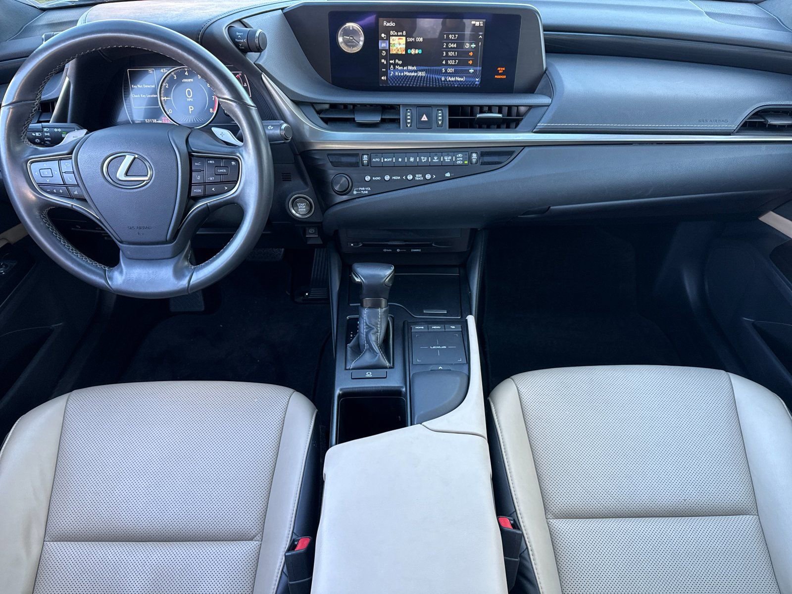Used 2019 Lexus ES 350 350 w/ Accessory Package image 16