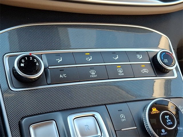 Used 2022 Hyundai Santa Fe SE image 11