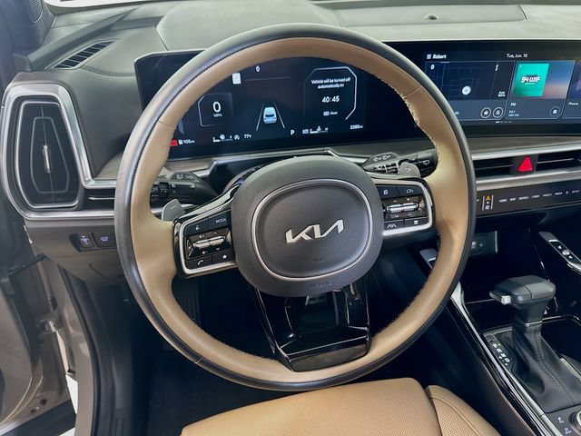 Used 2025 Kia Sorento SX Prestige w/ Olive Brown Leather Package AWD/4WD image 11