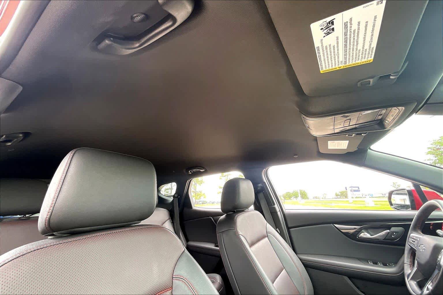 Used 2025 Chevrolet Blazer RS FWD image 14