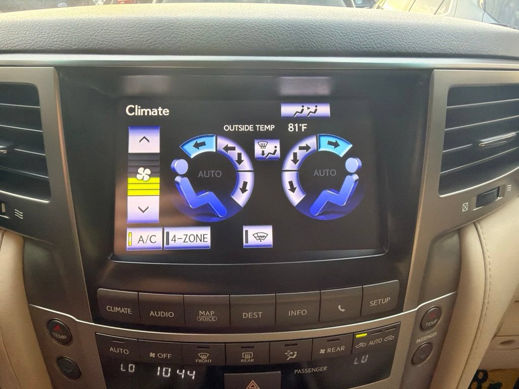 Used 2014 Lexus LX 570 4WD image 10