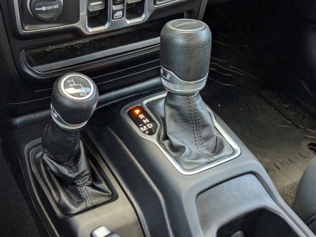 Used 2021 Jeep Gladiator Sport AWD/4WD image 25