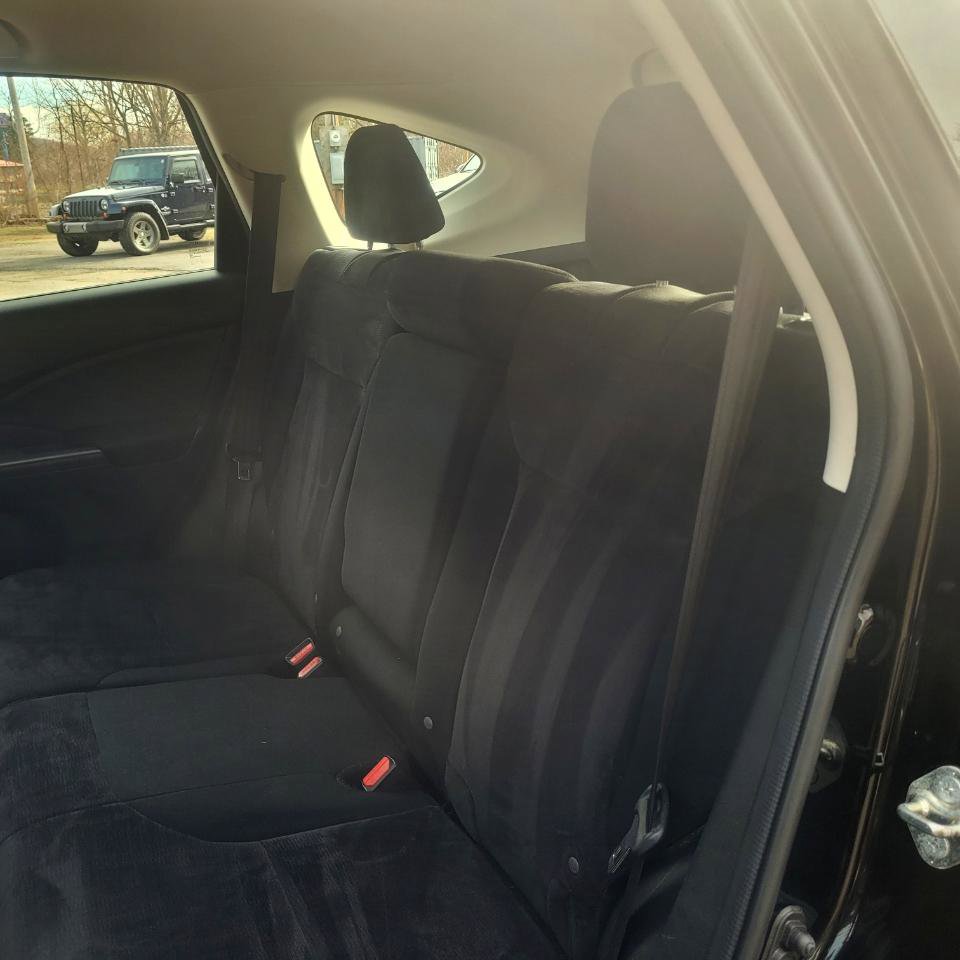 Used 2013 Honda CR-V LX image 30