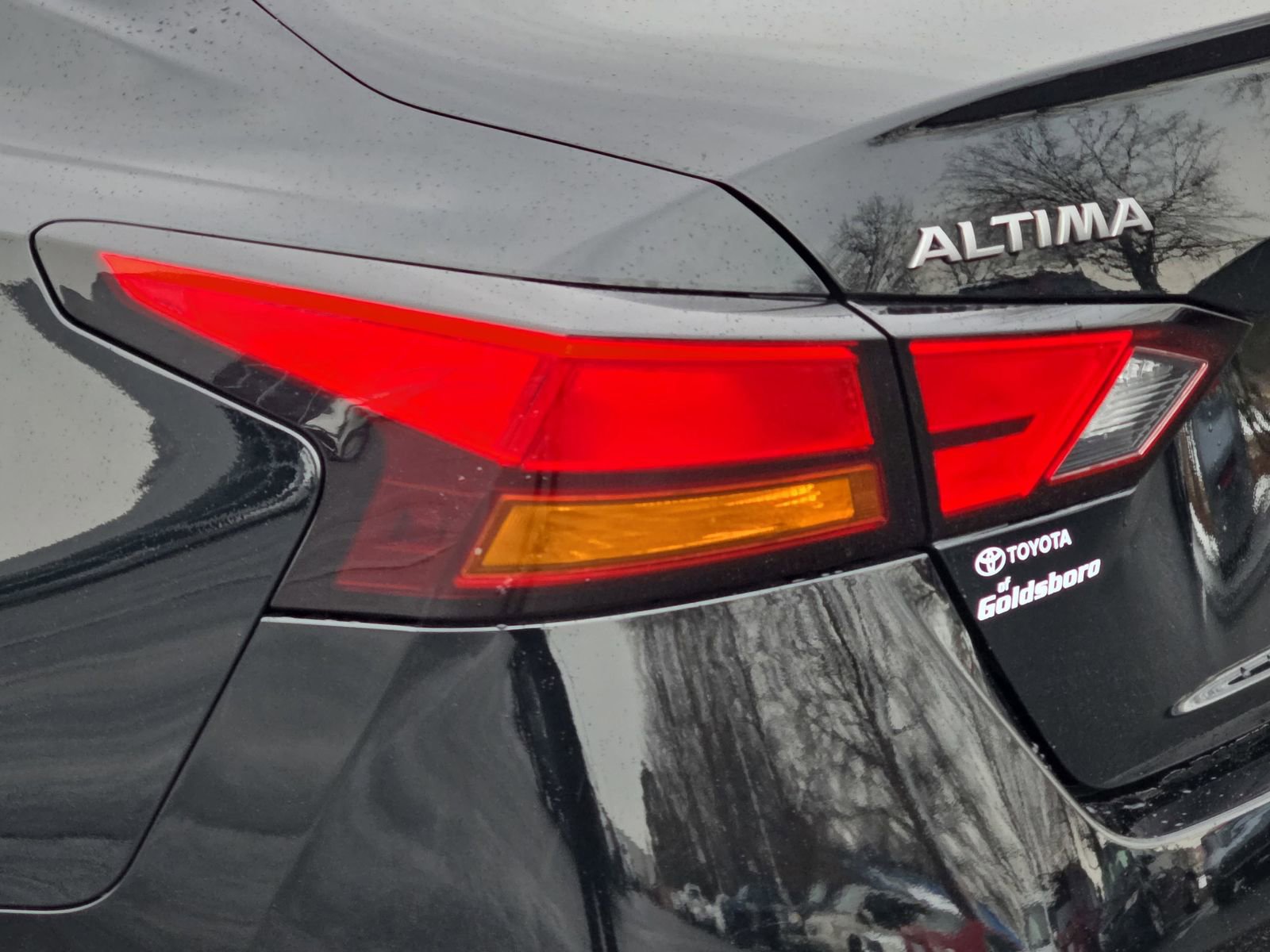 Used 2024 Nissan Altima 2.5 SR image 32