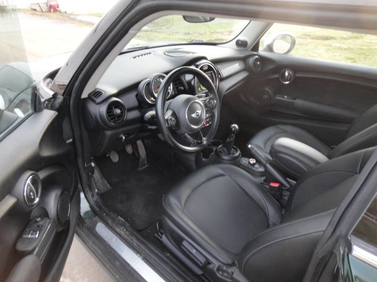 Used 2017 MINI Cooper 2-Door Hardtop image 11