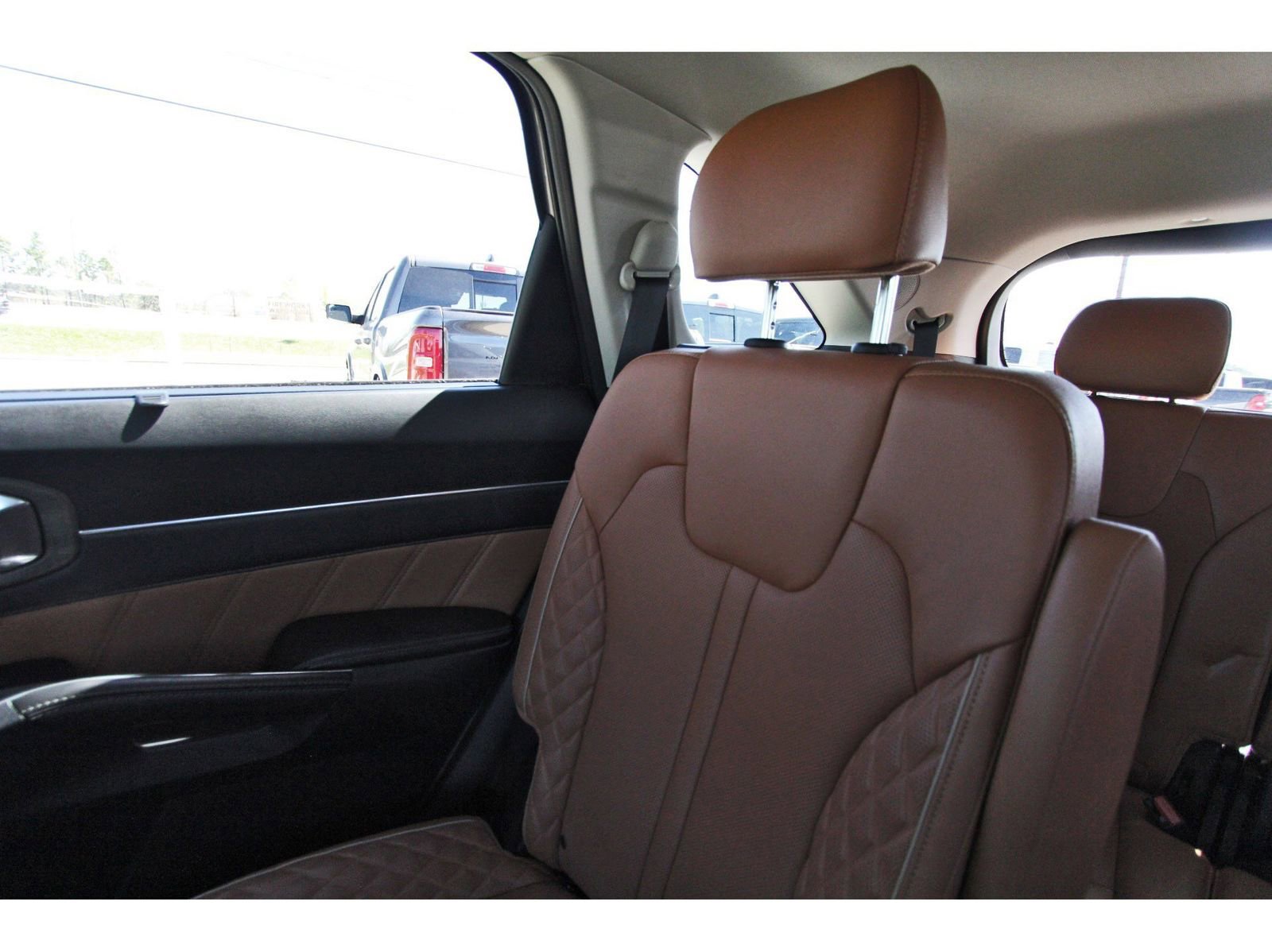 Used 2023 Kia Sorento SX Prestige image 14