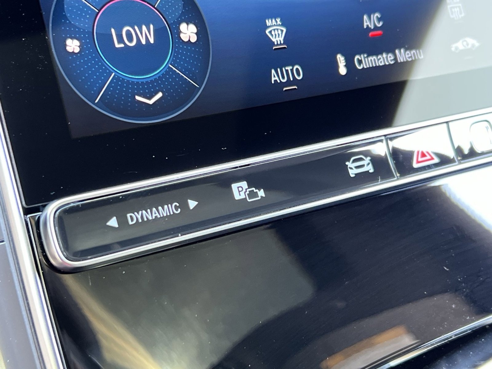 New 2025 Mercedes-Benz CLE 300 4MATIC Coupe image 32