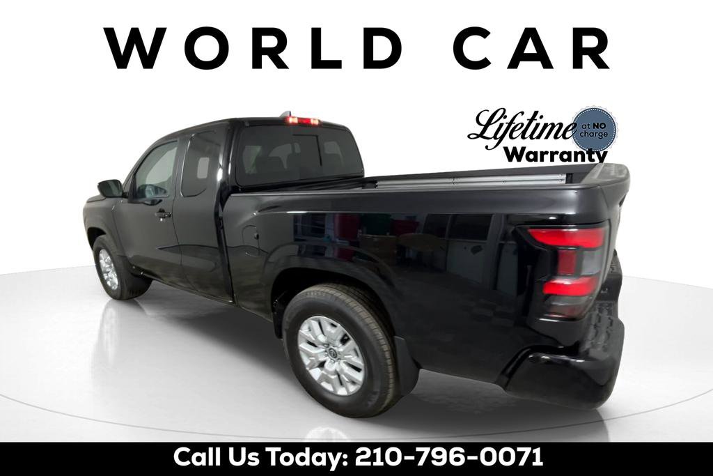 Used 2024 Nissan Frontier SV w/ SV Convenience Package RWD image 3