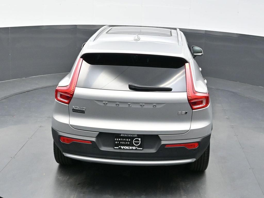 Used 2025 Volvo XC40 B5 Plus image 36