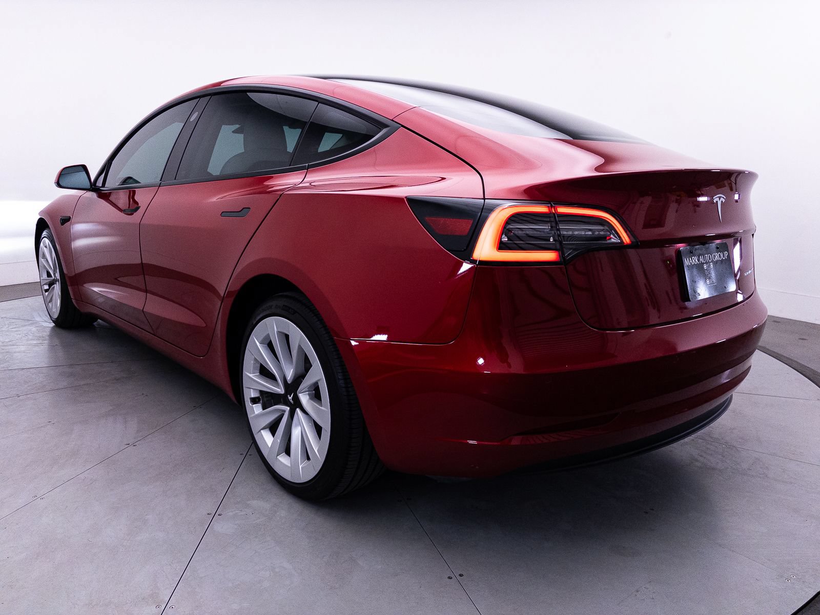 Used 2021 Tesla Model 3 Long Range AWD/4WD image 14