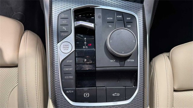 Used 2025 BMW M440i Convertible image 24