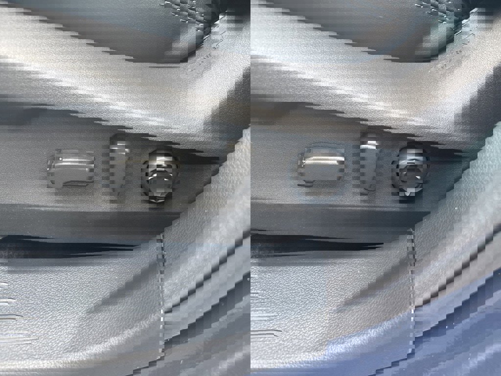 New 2025 Subaru Outback Touring XT image 22