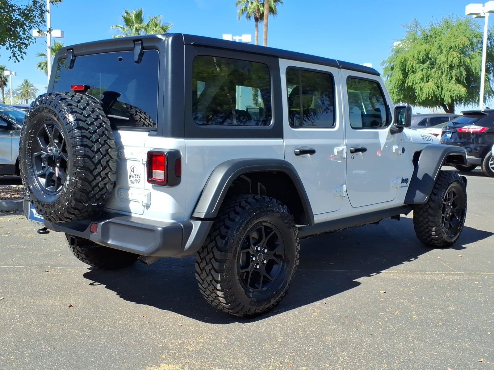 Used 2025 Jeep Wrangler Willys image 5