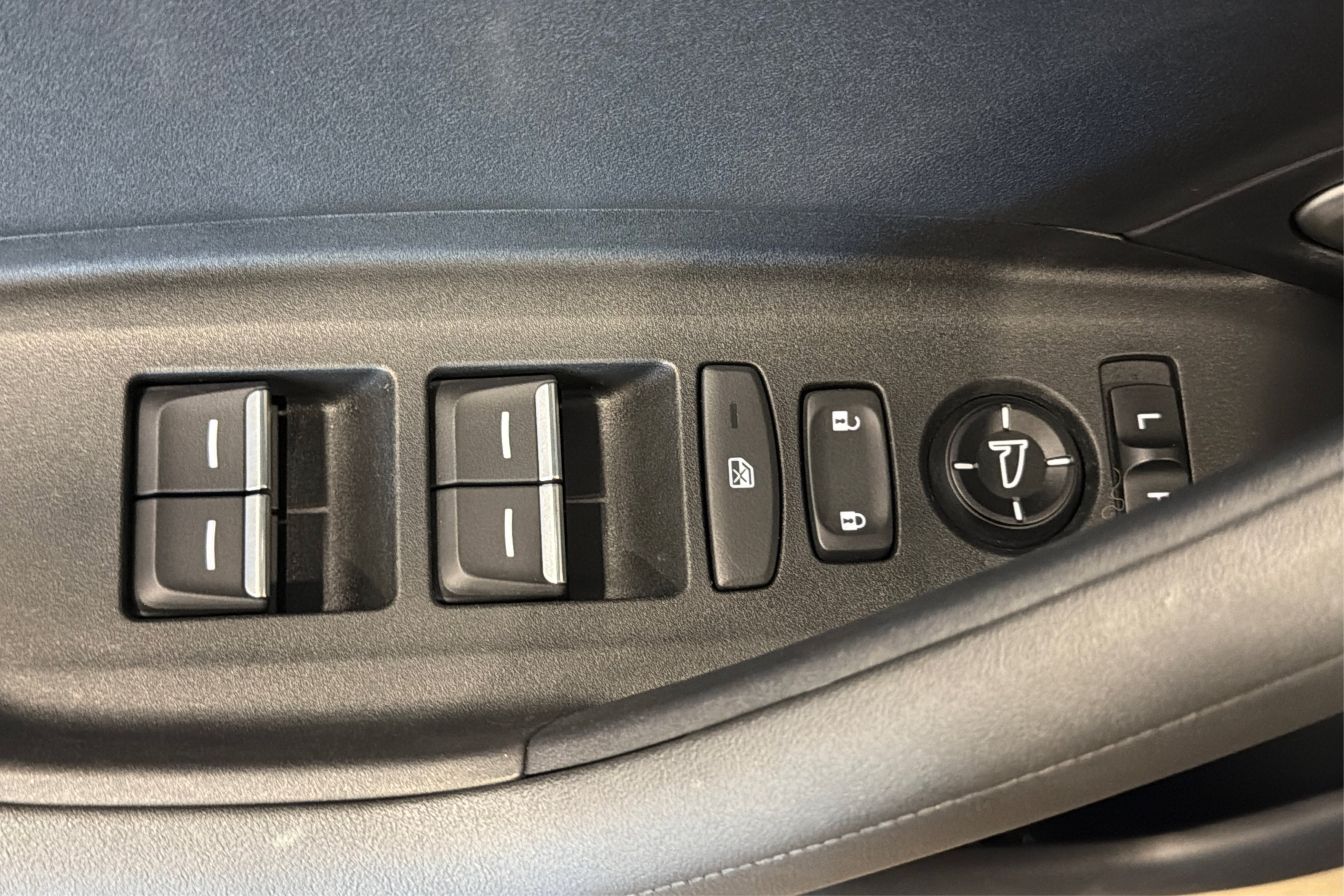 Used 2022 Acura TLX w/ Technology Package FWD image 16