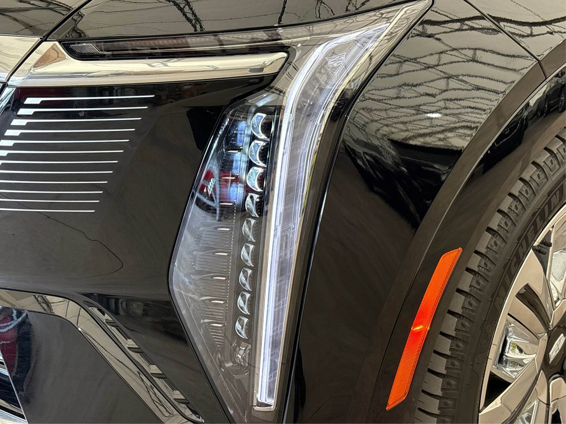 New 2025 Cadillac Escalade IQ Luxury 2 w/ LPO, Radiant Package image 14