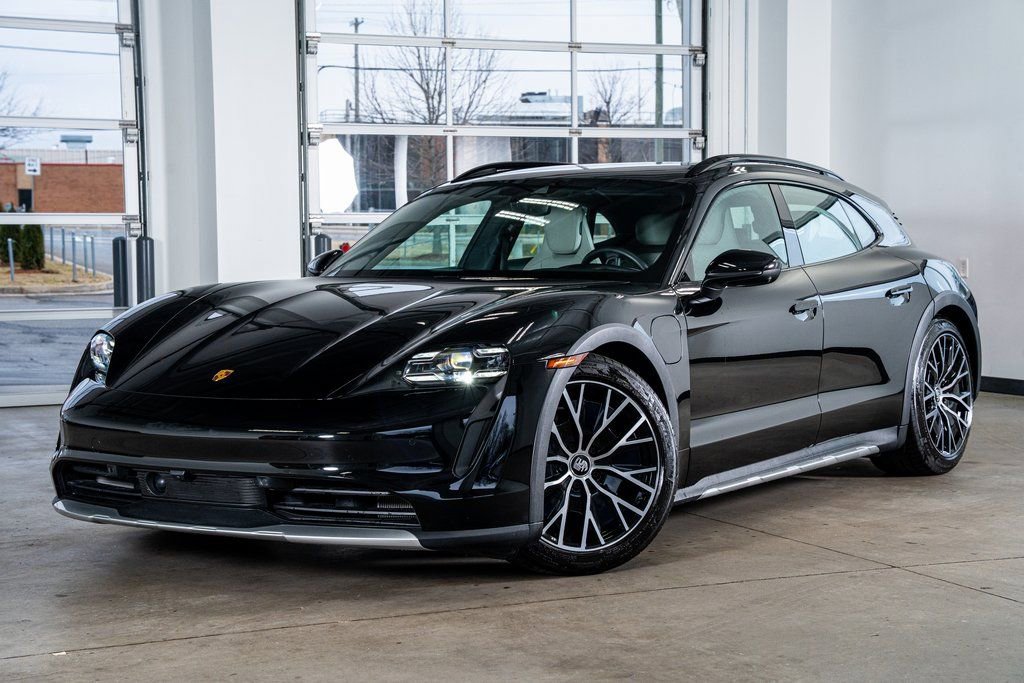 Used 2024 Porsche Taycan 4S w/ Premium Package image 2