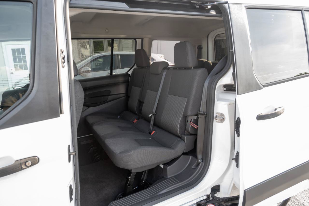 Used 2018 Ford Transit Connect XL FWD image 16