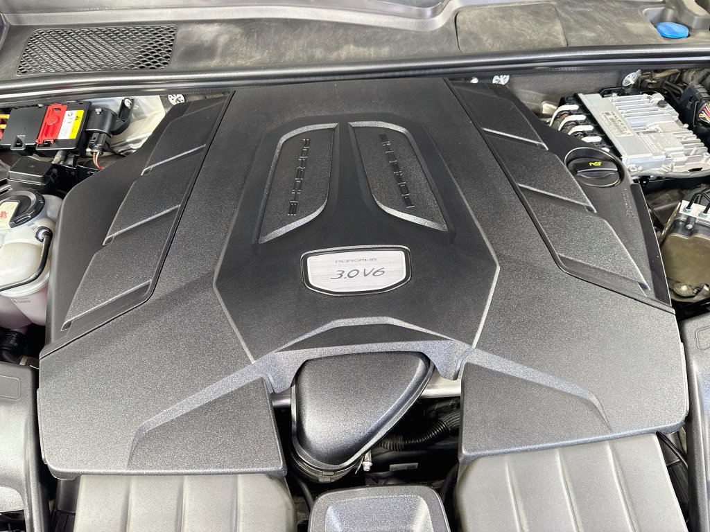 Used 2021 Porsche Cayenne AWD/4WD image 41