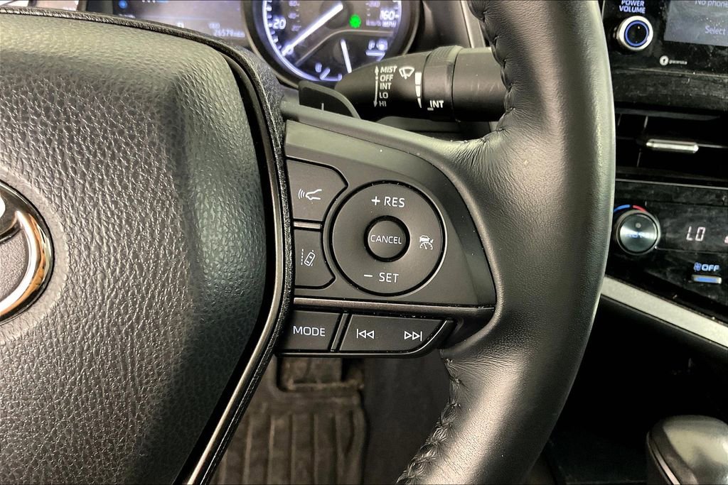 Used 2022 Toyota Camry SE image 28