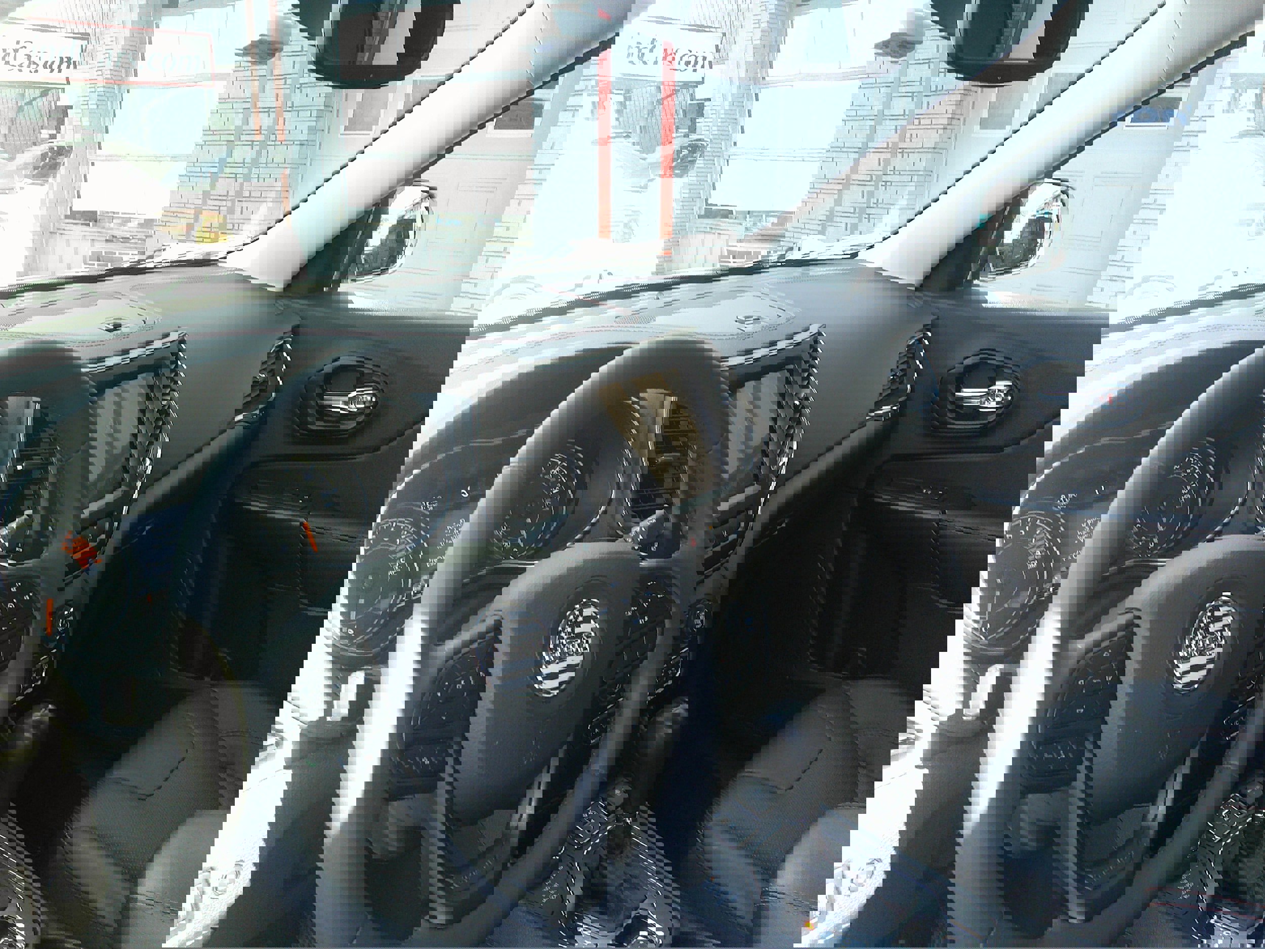 Used 2021 Jeep Cherokee Trailhawk w/ Premium Leather Package image 22