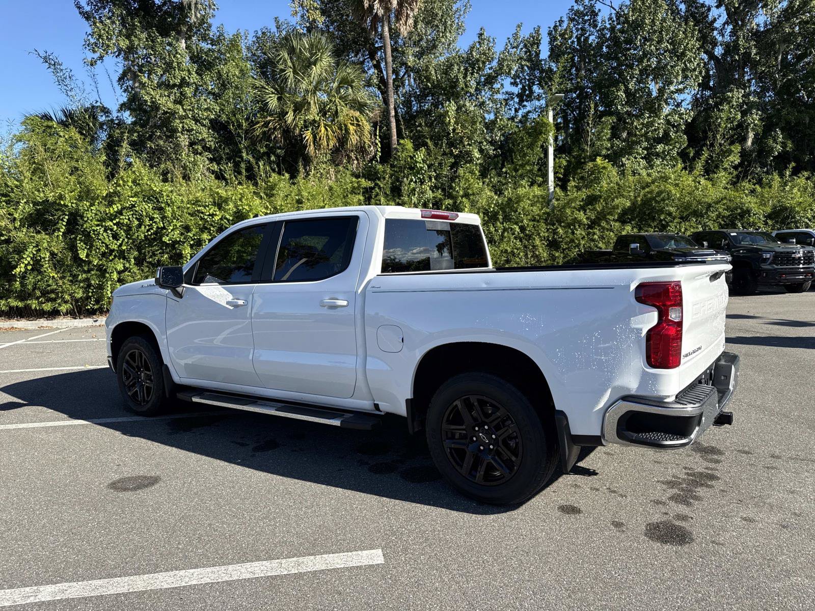 Used 2025 Chevrolet Silverado 1500 LT w/ Safety Package RWD image 5