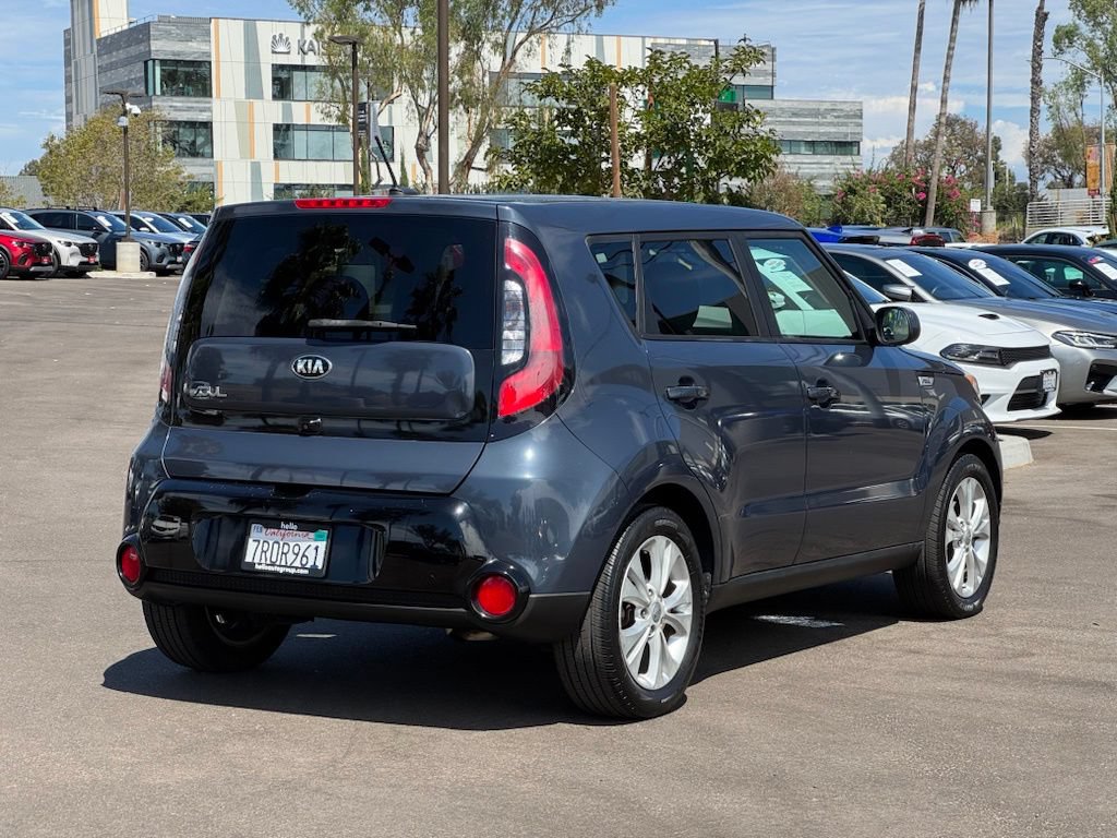 Used 2016 Kia Soul + FWD image 33