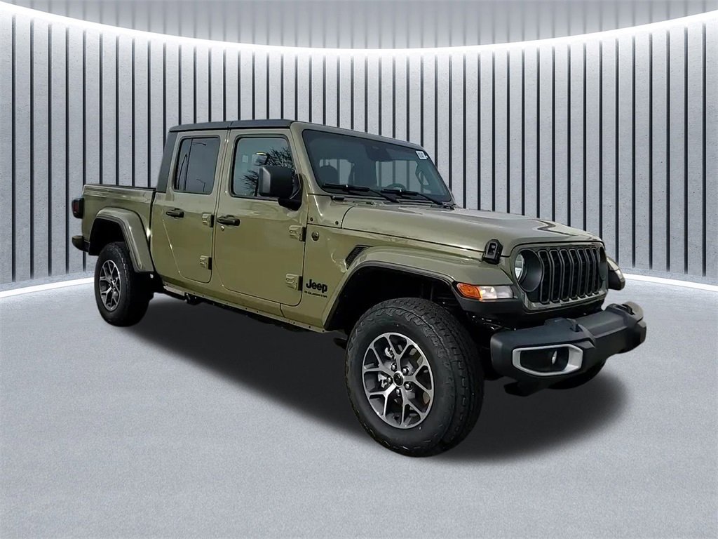 New 2026 Jeep Gladiator Sport
