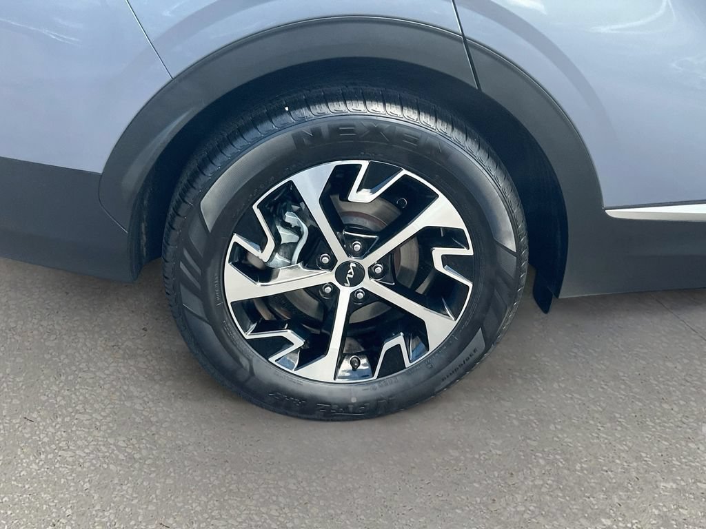 Certified 2023 Kia Sportage EX FWD image 30