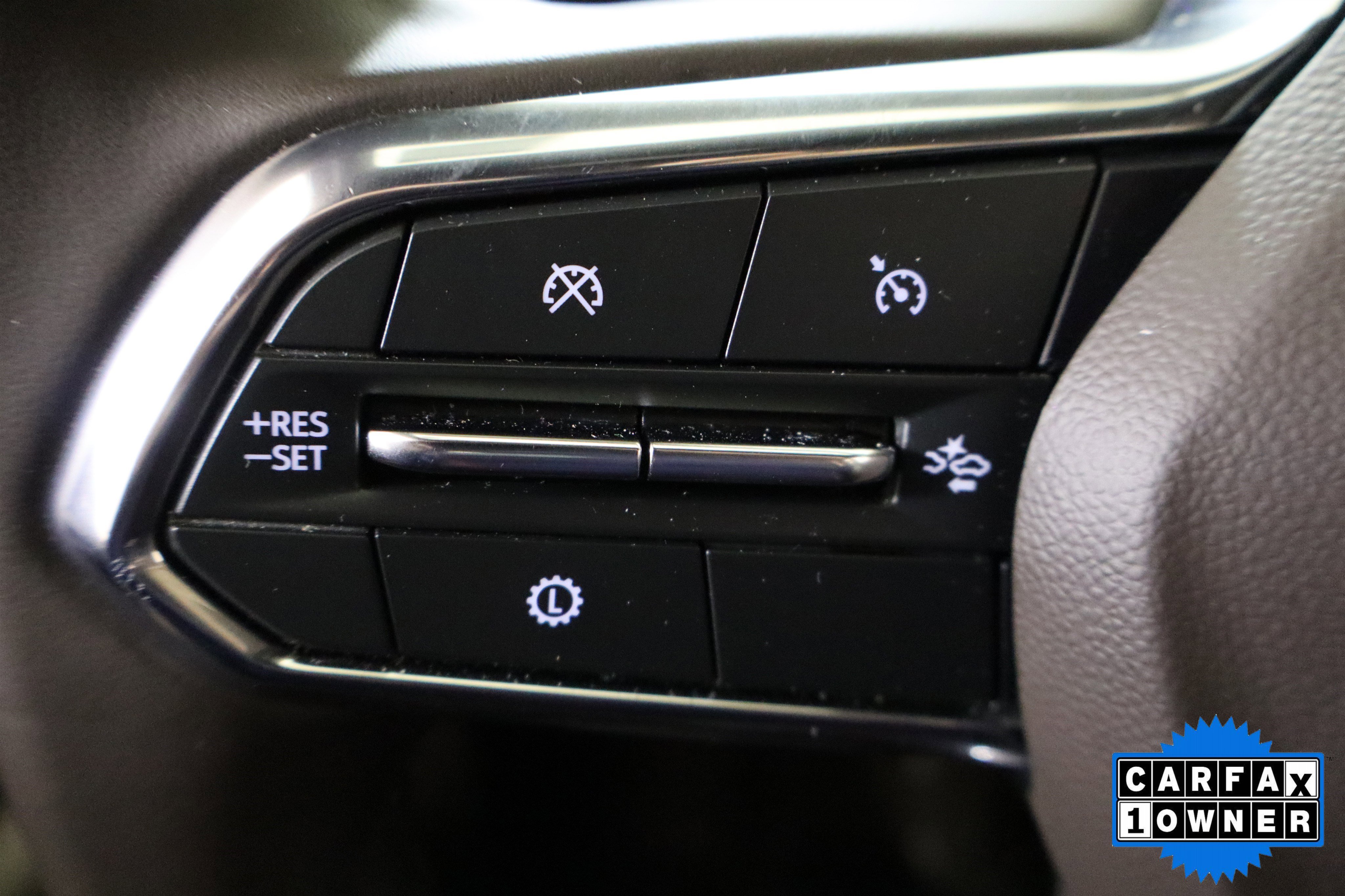 Used 2025 Chevrolet Suburban LT image 30