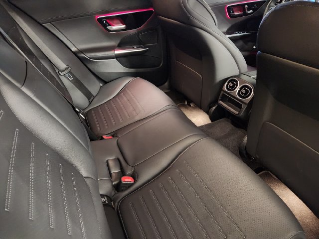 Used 2023 Mercedes-Benz C 300 4MATIC Sedan image 30