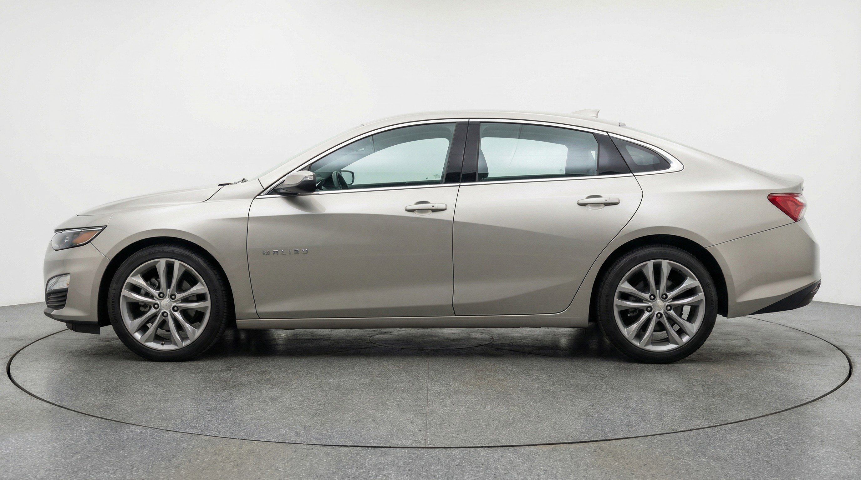 Used 2024 Chevrolet Malibu LT image 5
