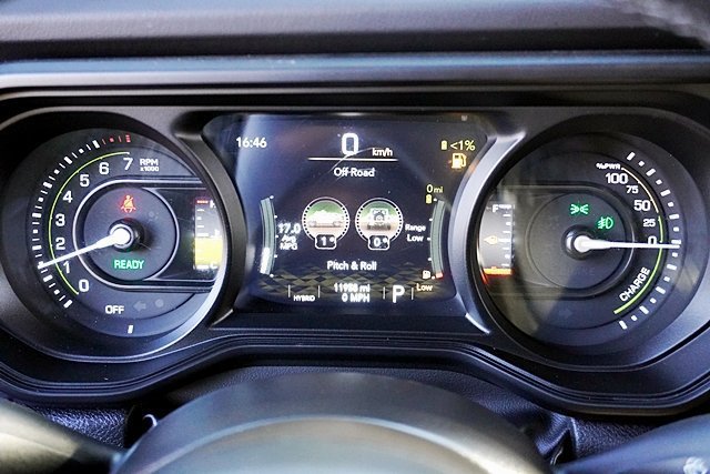 Certified 2025 Jeep Wrangler Unlimited Rubicon 4xe w/ Convenience Group AWD/4WD image 47