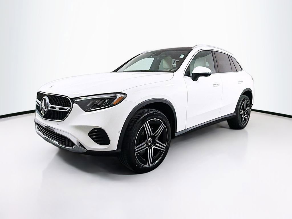 Used 2026 Mercedes-Benz GLC 300 4MATIC image 3