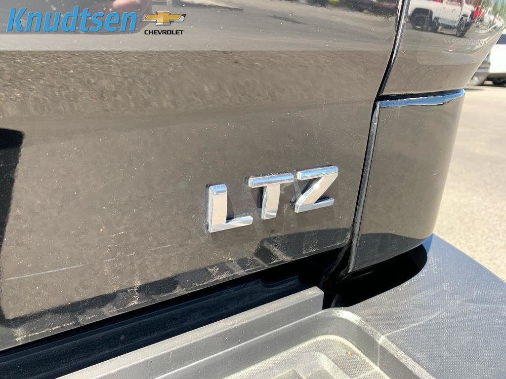 Used 2018 Chevrolet Silverado 2500 LTZ w/ Custom Sport Edition AWD/4WD image 11