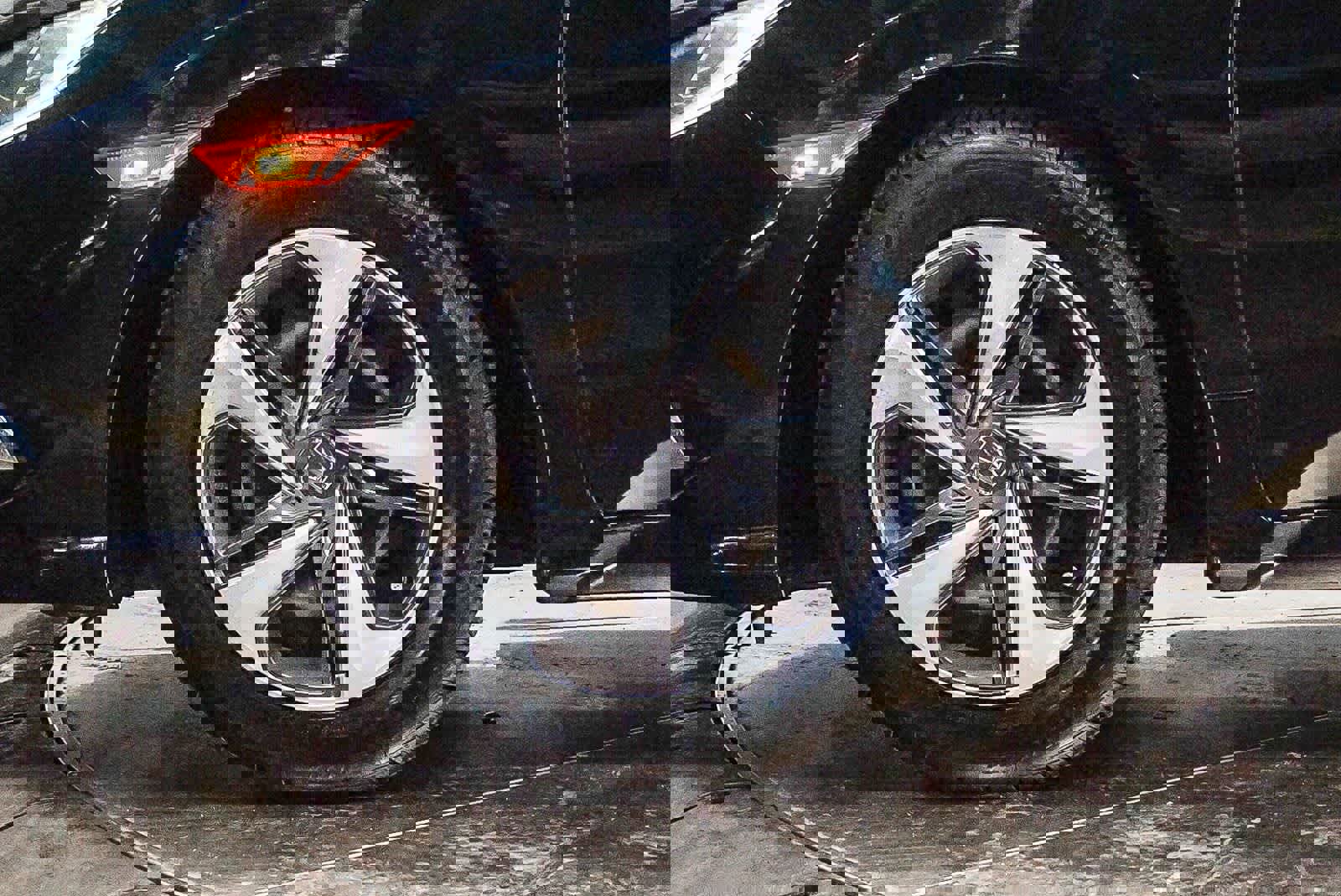 Used 2020 Honda Civic LX image 9