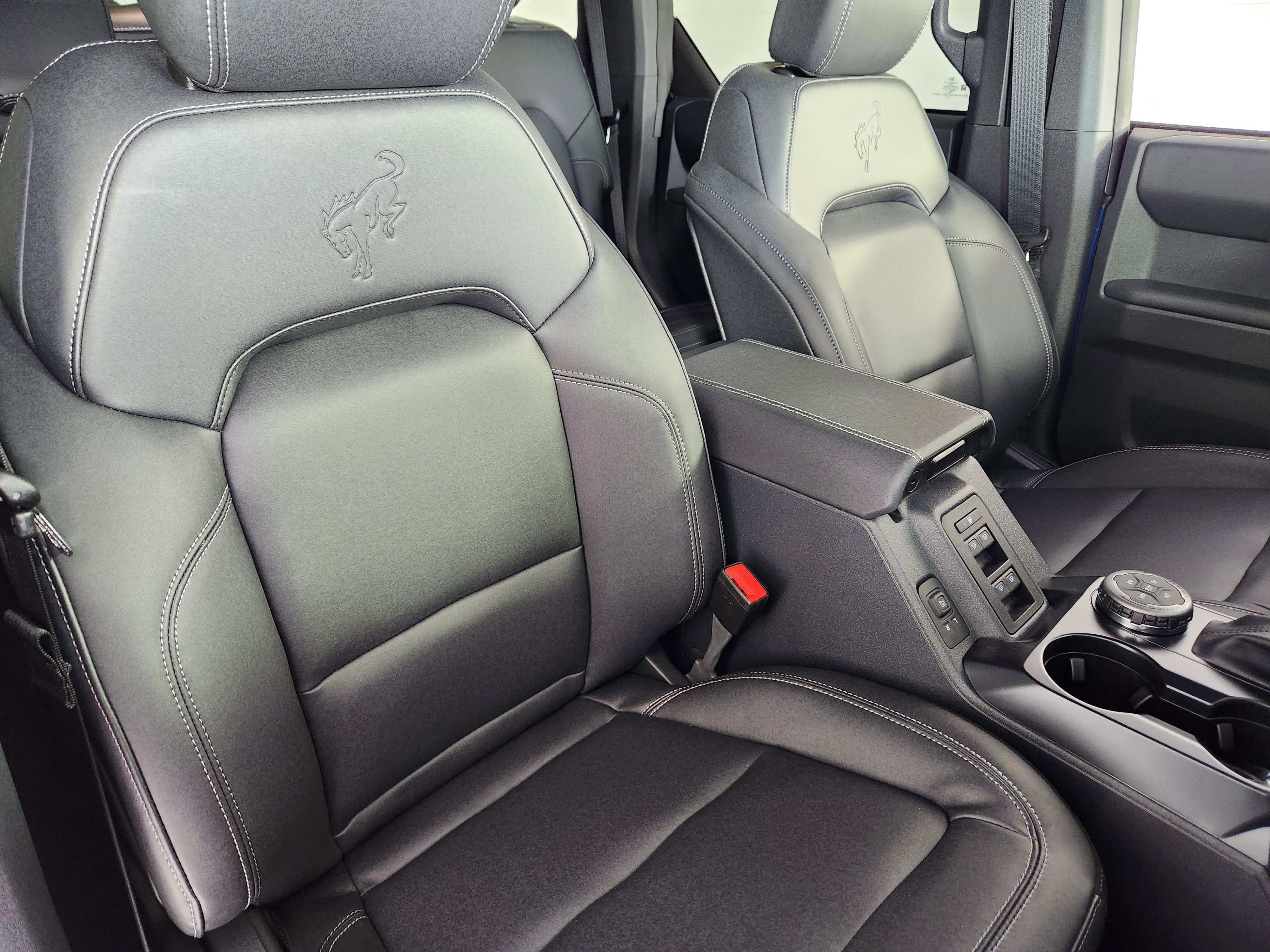 New 2025 Ford Bronco Badlands image 10