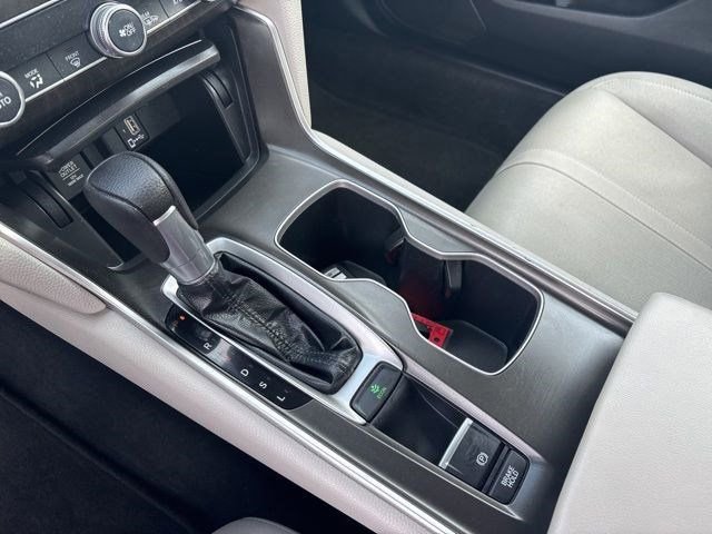Used 2020 Honda Accord EX image 26