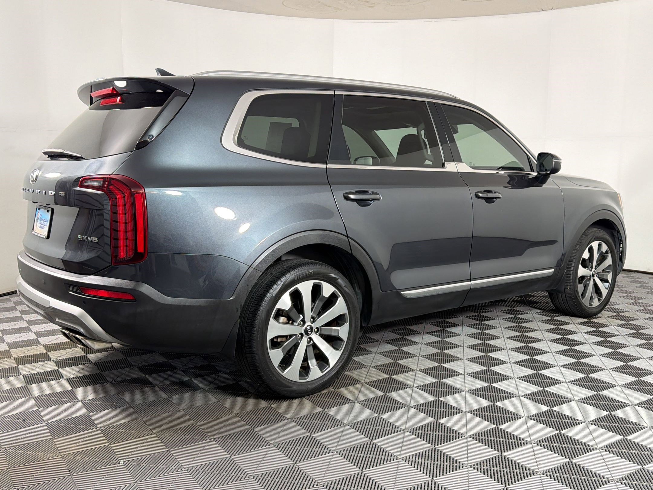 Used 2020 Kia Telluride EX w/ EX Premium Package image 8
