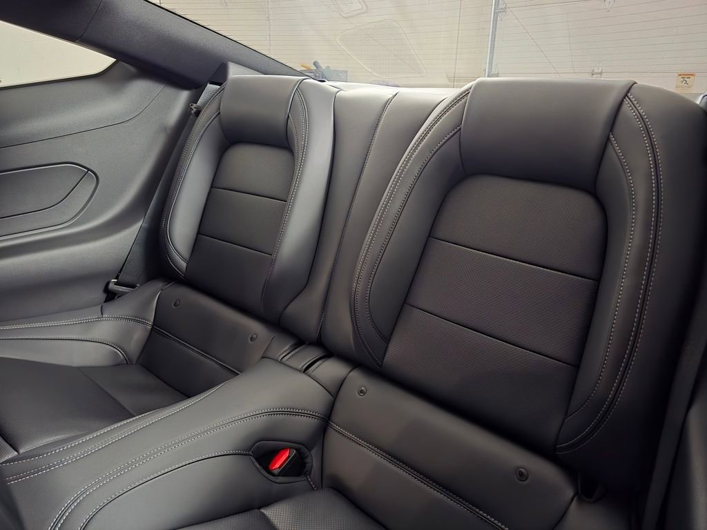 Used 2025 Ford Mustang GT Premium RWD image 15
