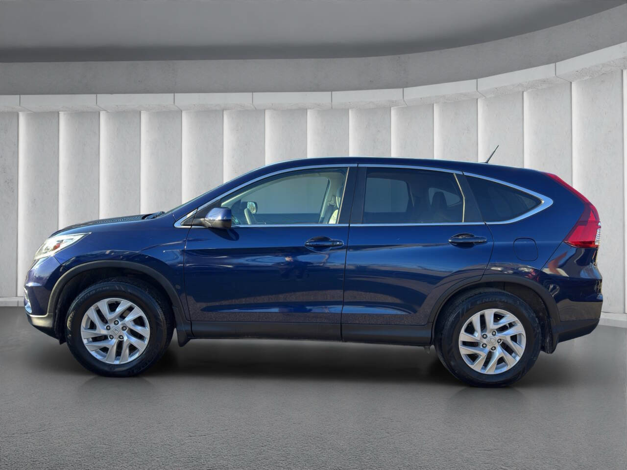 Used 2015 Honda CR-V EX image 2