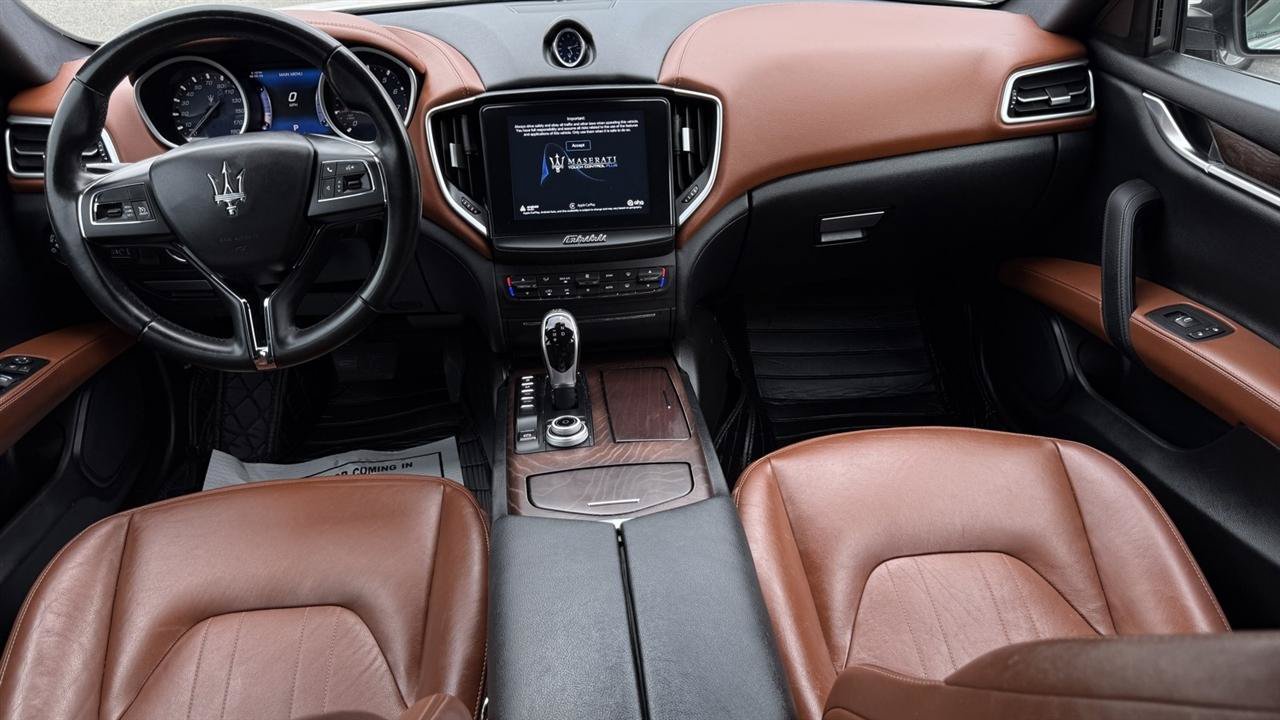 Used 2017 Maserati Ghibli S Q4 AWD/4WD image 39