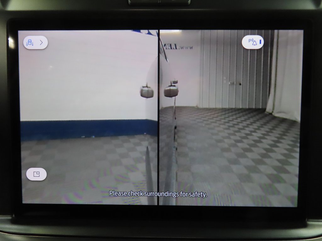 Used 2025 Ford F350 Lariat w/ Black Appearance Package image 26