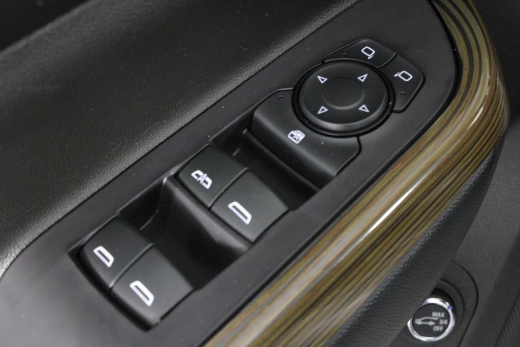 Used 2022 GMC Acadia SLE w/ Driver Convenience Package FWD image 23
